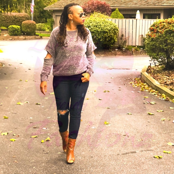 LAST ONE/SMALL Cold Elbows Chenille Sweater- GREY - Picture 6 of 8